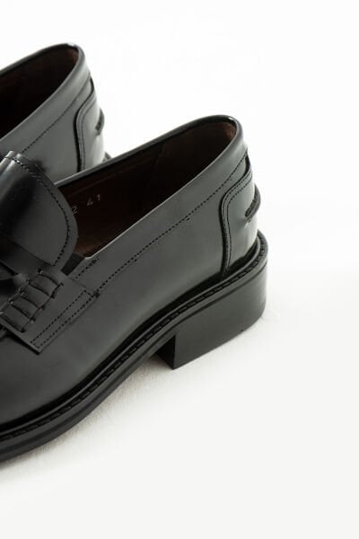 Güvener Kösele Siyah Lofer Model 6062